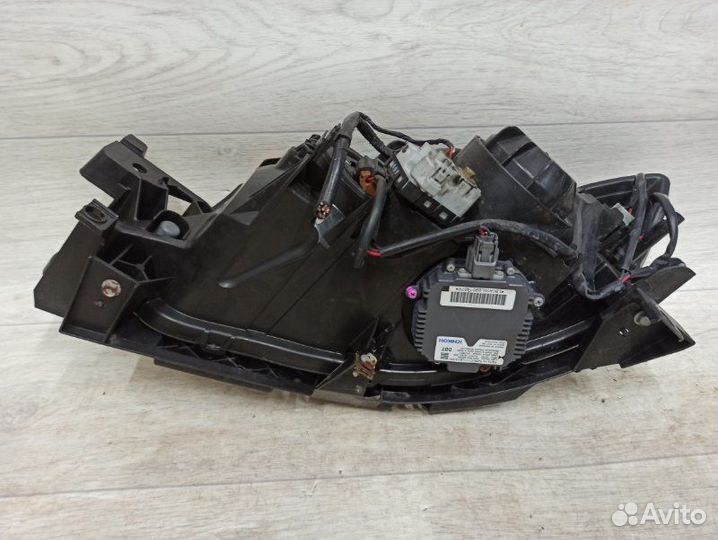 Фара правая Subaru Impreza GH 2007