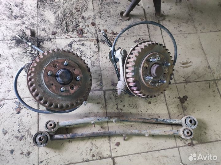 Заданий кулаки барабаны Kia Spectra Kia Shuma