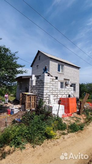 Разноробочий