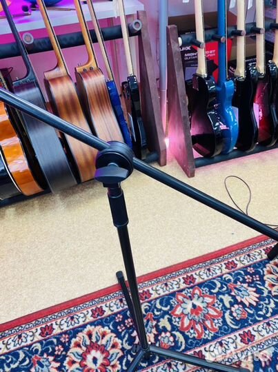 Стойка для микрофона Новая