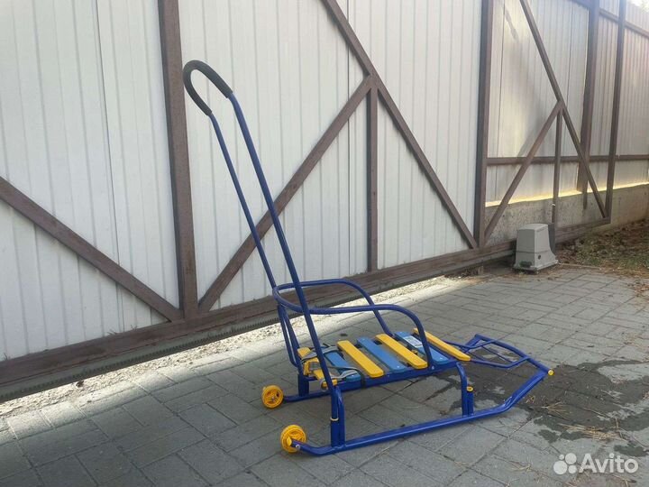 Детские санки с колесами