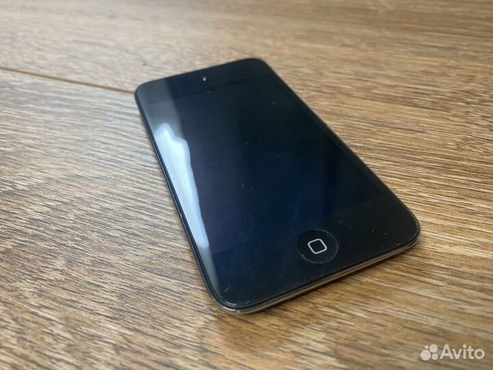 Apple iPod touch 1 8 gb