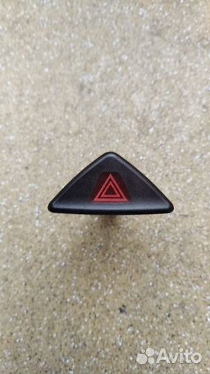 Кнопка аварийной сигнализации Volvo S60 I