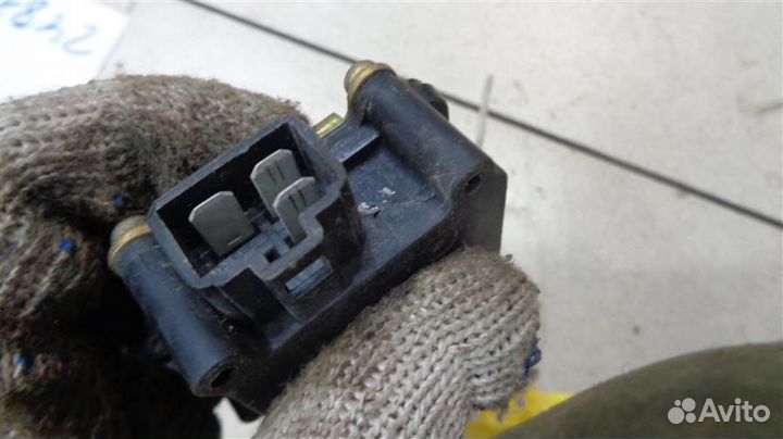 Активатор замка двери передней правой Hyundai Gal