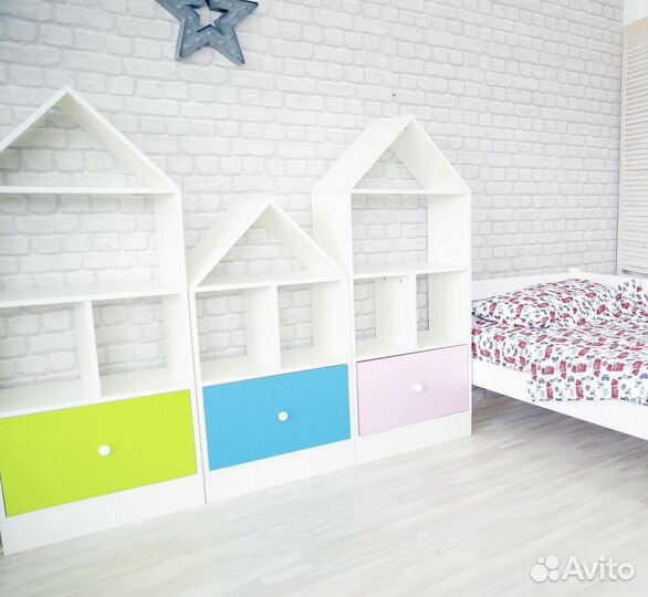 Детский стеллаж домик
