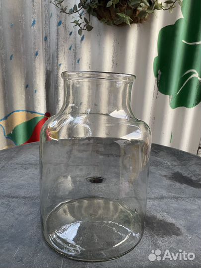 Старинные бутылки и банки