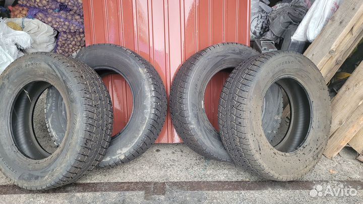 Шины viatti 235/65R16C. Дата производства 37/21