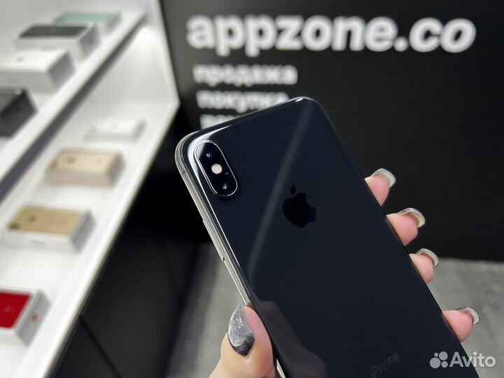 iPhone X, 256 ГБ