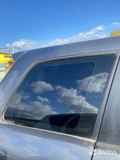 Форточка задняя правая Mitsubishi Outlander CU