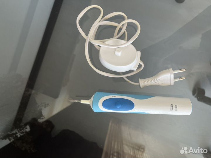 Зубная щетка oral b