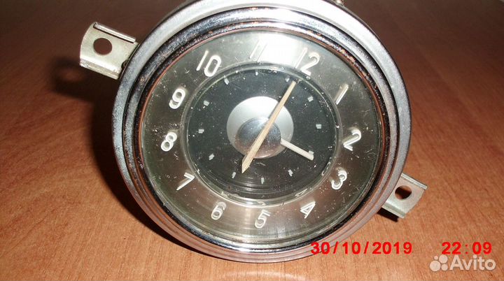Часы автомобильные газ-21