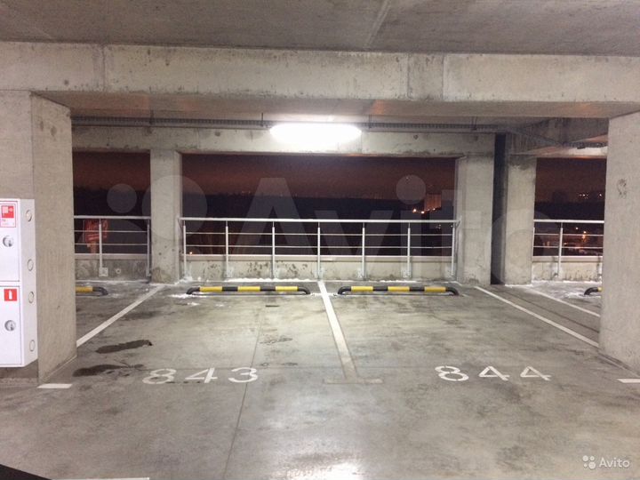 Машиноместо, 16 м²