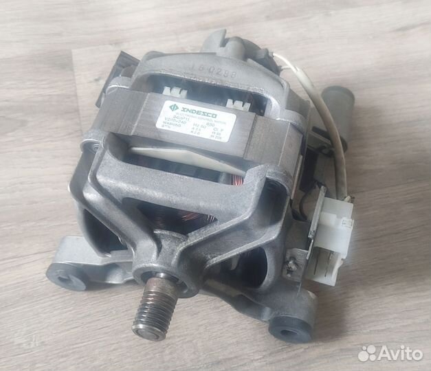 Двигатель стиральной машины