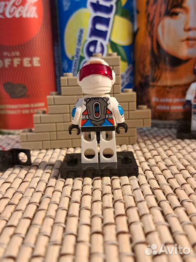 Аэро-гонщик (27 series minifigures)