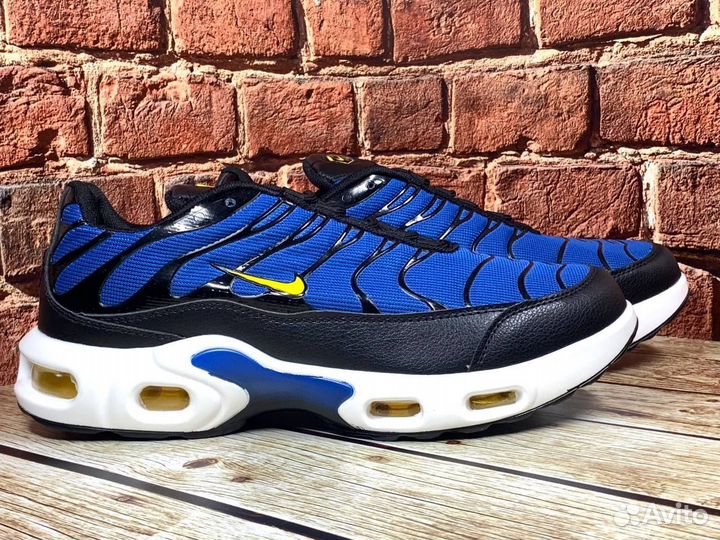 Кроссовки Nike tn plus