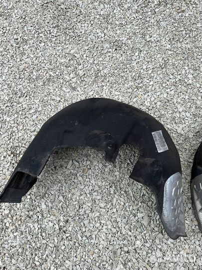 Подкрылок задний правый левый Mercedes W212