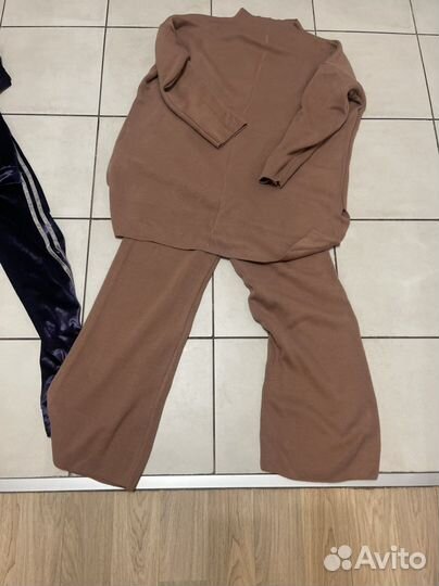 Спортивный костюм женский