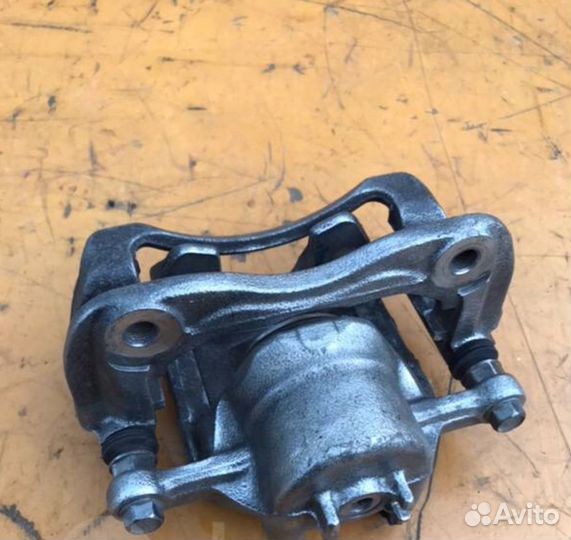 Суппорт Передний левый Hyundai Solaris,Kia Rio