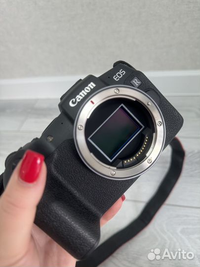 Фотоаппарат беззеркалка canon rp
