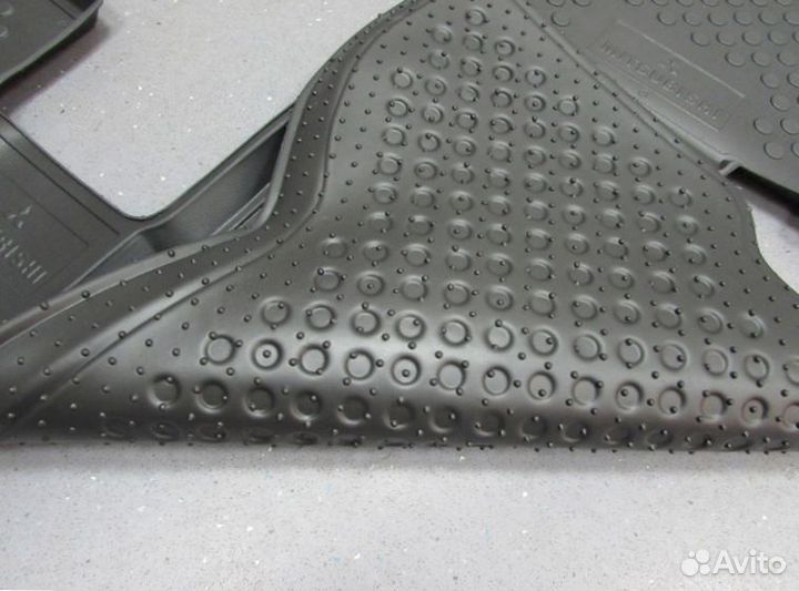 Коврики Mitsubishi Pajero Sport 1998-2008