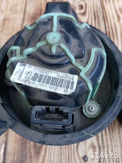 Мотор печки,вентилятор отопителя Пежо 308