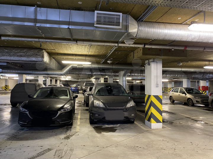 Машиноместо, 28 м²