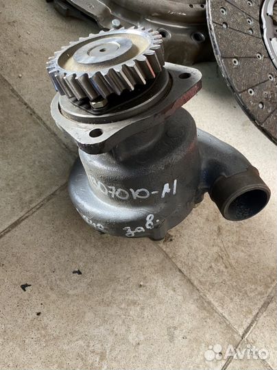 Водяной насос ямз 240