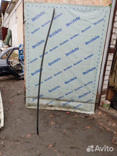 Молдинг крыши правый Hyundai Verna седан G4EE 2008