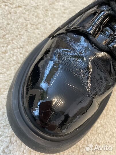 Туфли для девочки (размер 32, 35)