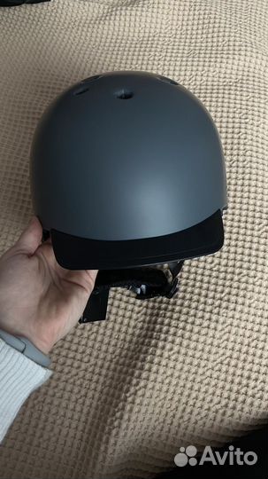 Горнолыжный шлем