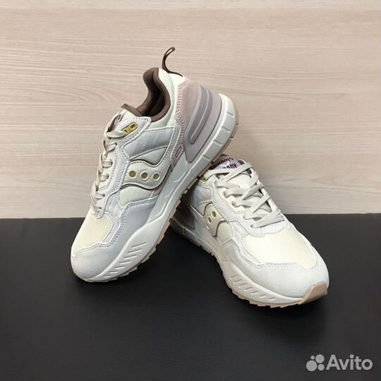 Кроссовки Saucony 5000X женские бежевые