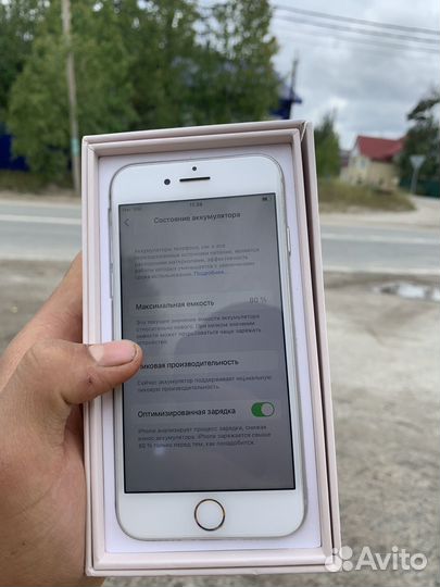 iPhone 8 64 гб