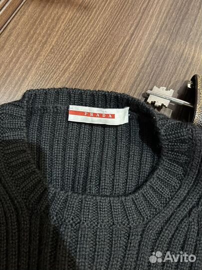 Свитер Prada Red Tab