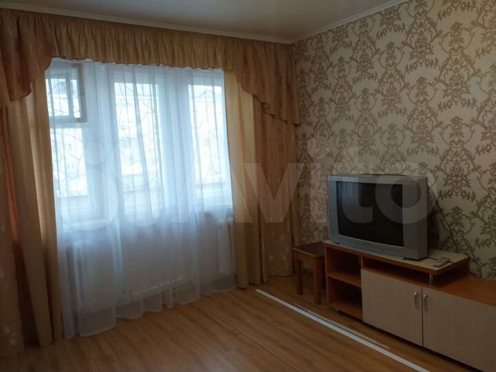 2-к. квартира, 43 м², 3/5 эт.