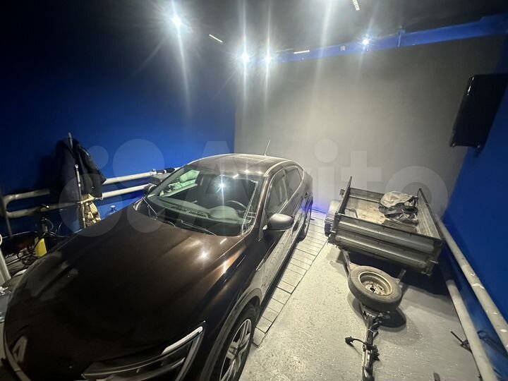 Гараж, > 30 м²