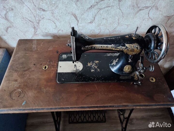Швейная машина Singer