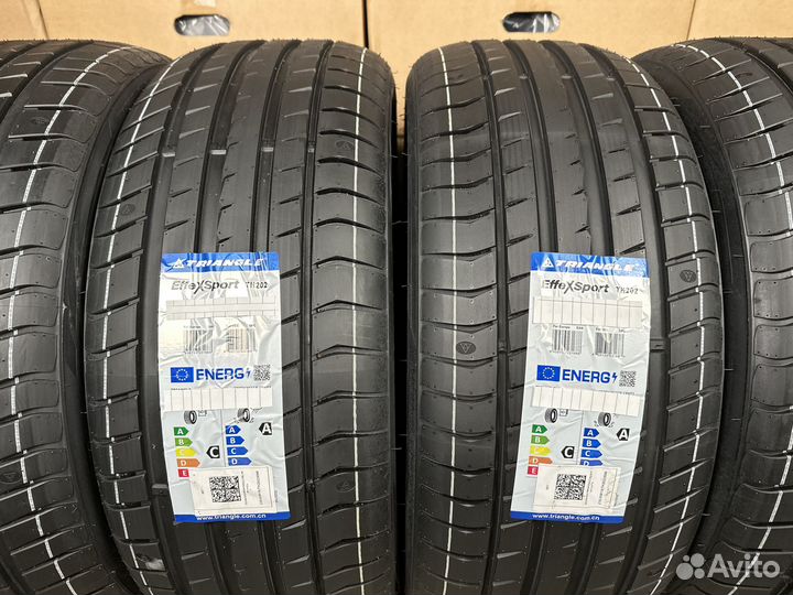 Triangle EffeXSport TH202 275/40 R20 106Y