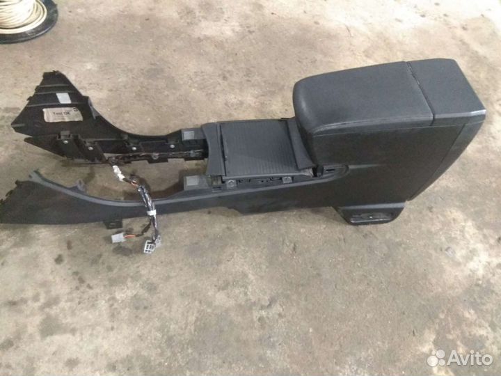 Cadillac Центральная консоль Кадиллак SRX