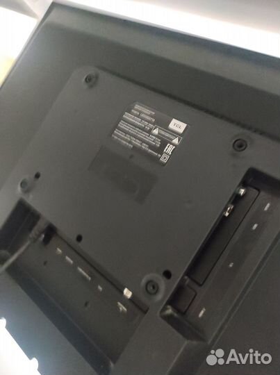 Телевизор tcl led32b2710