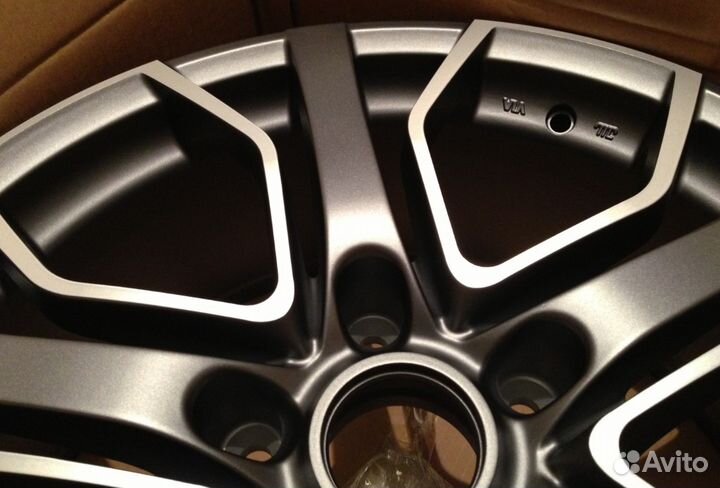 Диски Япония Energy R18 5x114,3