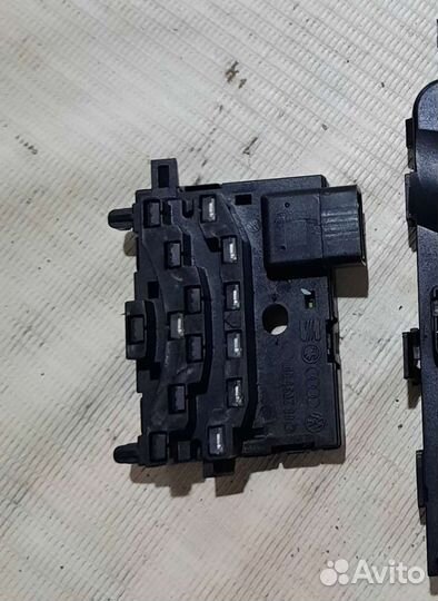 Датчик угла поворота VW Jetta 5 Golf 5