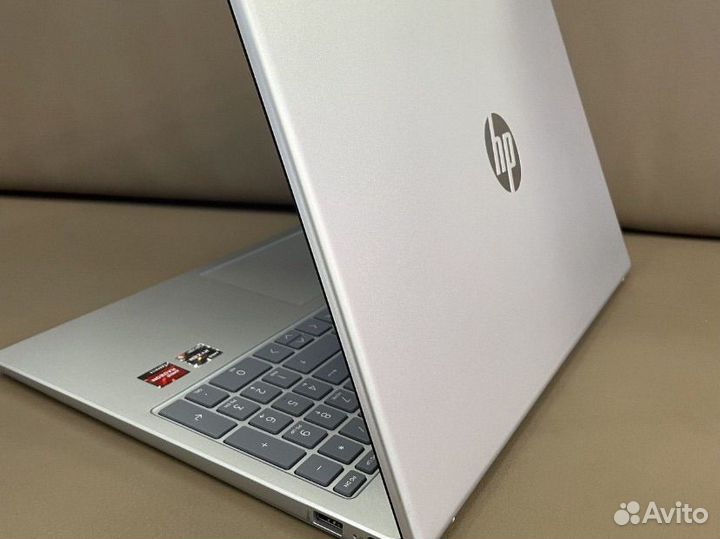 HP 15s Ryzen 5 7520u/16GB/SSD512 подсветка клавишь