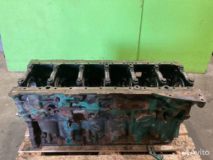 Блок цилиндров volvo FM9