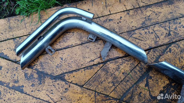 Дуги на задний бампер на Крузак 200