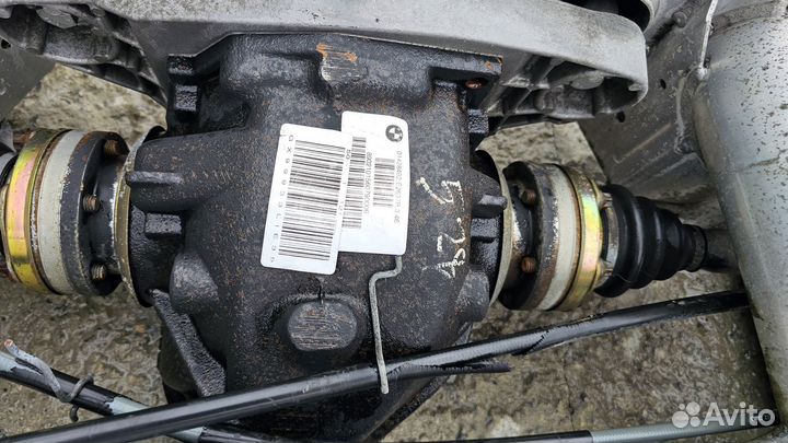 Задний подрамник в сборе BMW E39 525i