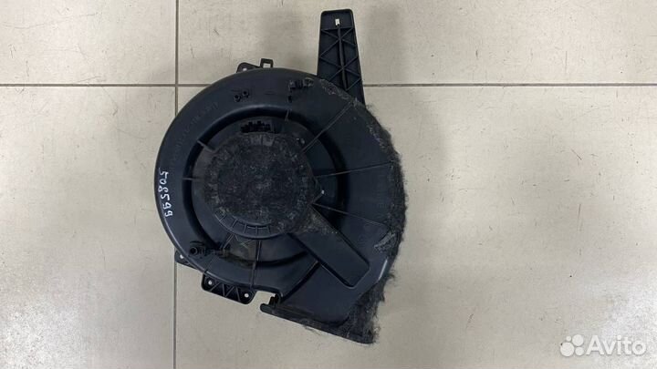 Моторчик отопителя Skoda Rapid 2012-2020