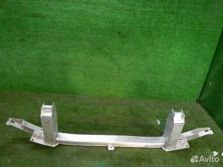 Усилитель переднего бампера BMW 6-Series Gran Turi