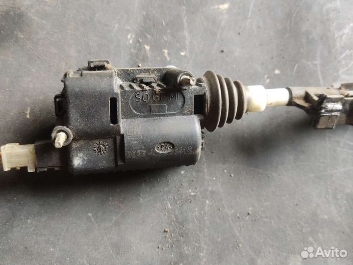 Активатор лючка бензобака Opel Corsa D