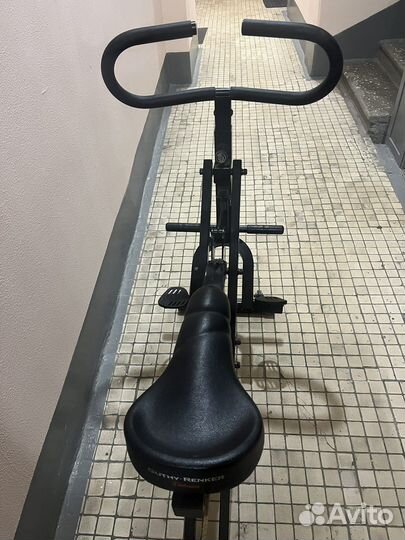 Тренажер для гиперэкстензии