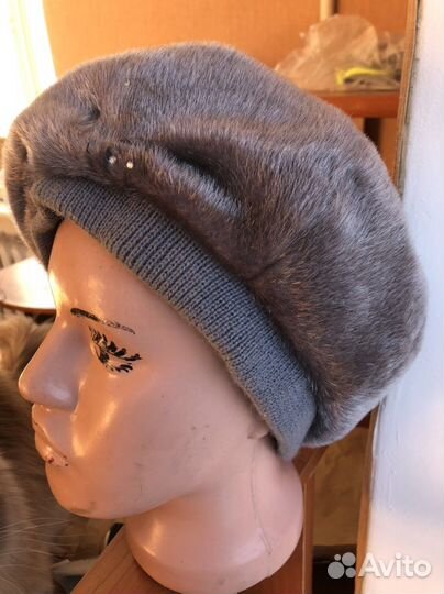 Берет меховой новый